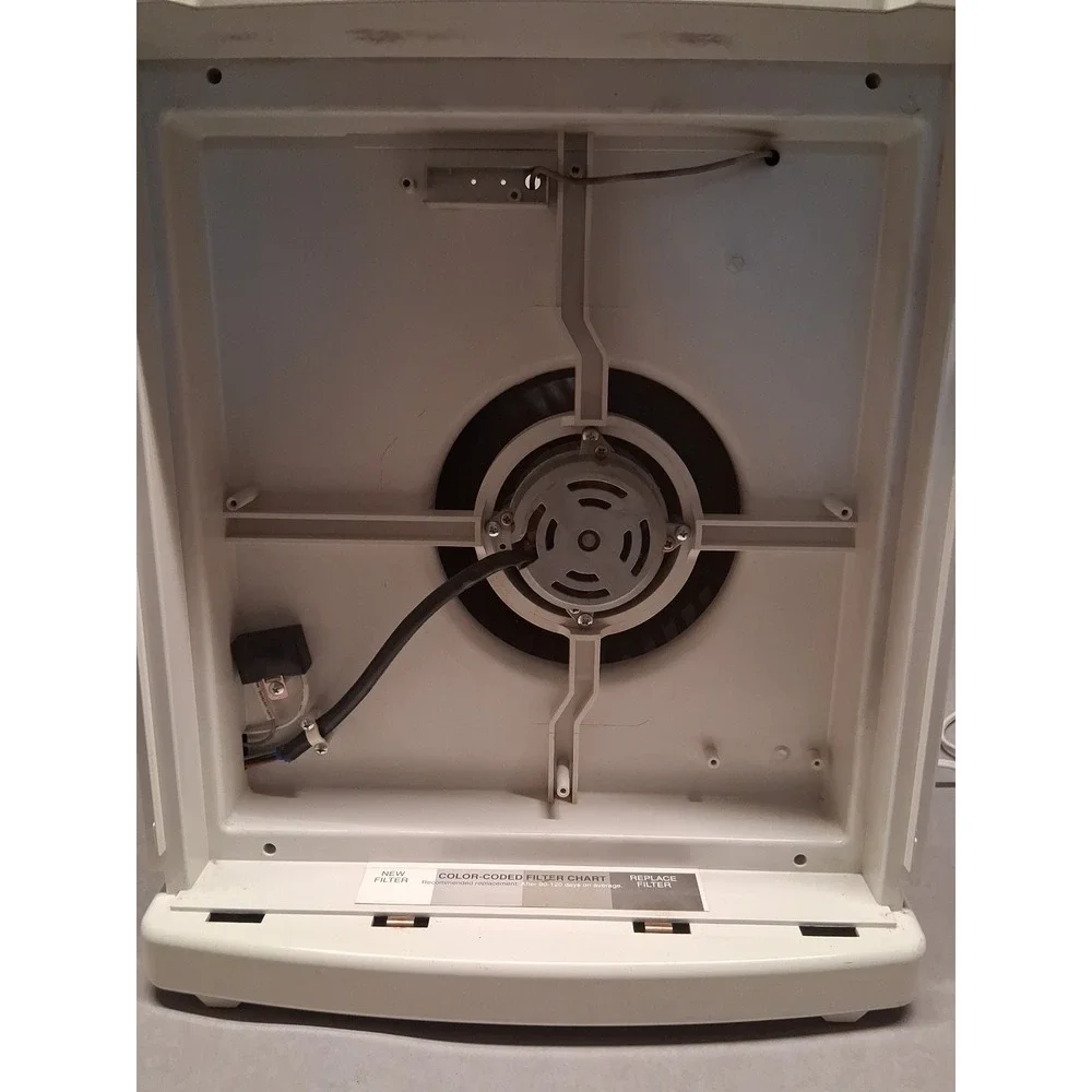 Hunter HEPAtech 30300 3-Speed Air Purifier Powerful Air Cleaner